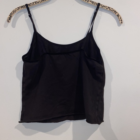 Basic Cropped Tank Top - Picture 2 of 2